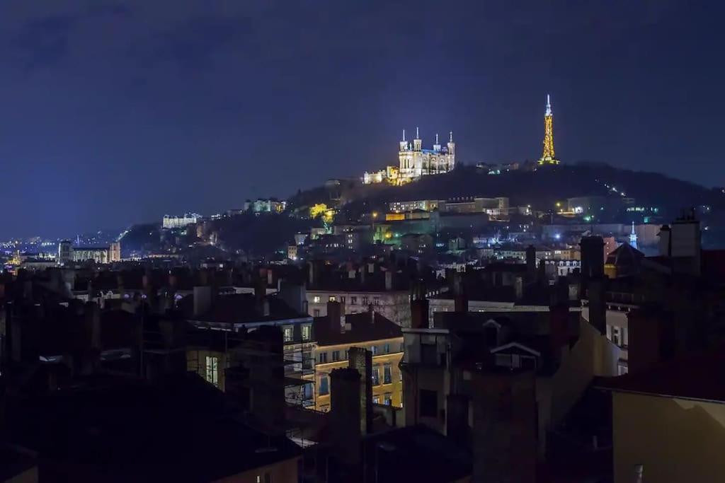 Mirador T2 Ensoleille Place Des Terreaux Vue Fourviere Lyon Exterior photo